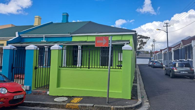 2 Bedroom Property for Sale in Woodstock Western Cape